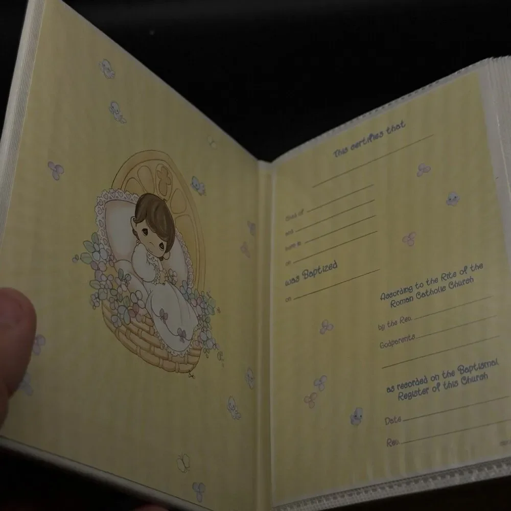 Precious Moments Remembrance of My Baptism Hardcover Baby Book White - Picture 4 of 5